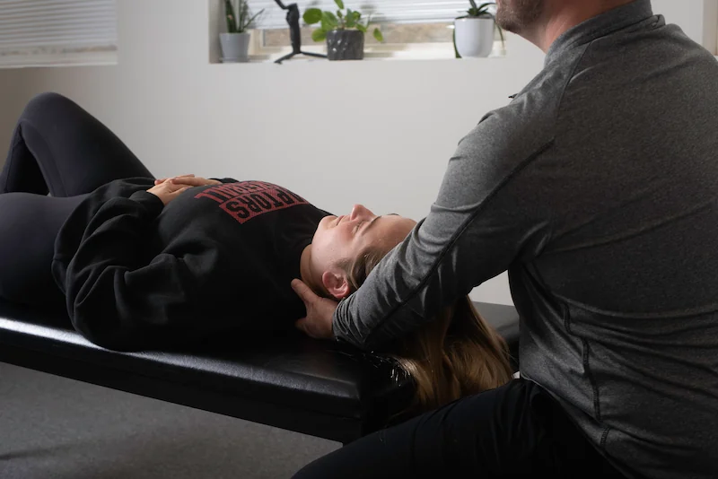 Osteopathy During Pregnancy & Postpartum in Mississauga 1 Treatment of patient with osteopathy during pregnancy at JD Osteopathy in Mississauga